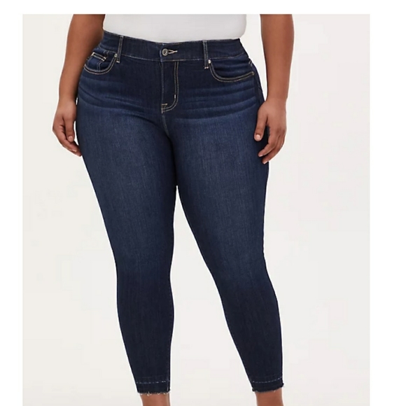 torrid bombshell skinny